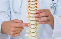 引起强直性脊柱炎疼痛原因有哪些呢?